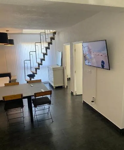 Apartman U Prizemlju S 2 Sobe Stanići